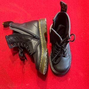 Kids Black Leather Dr. Martens
